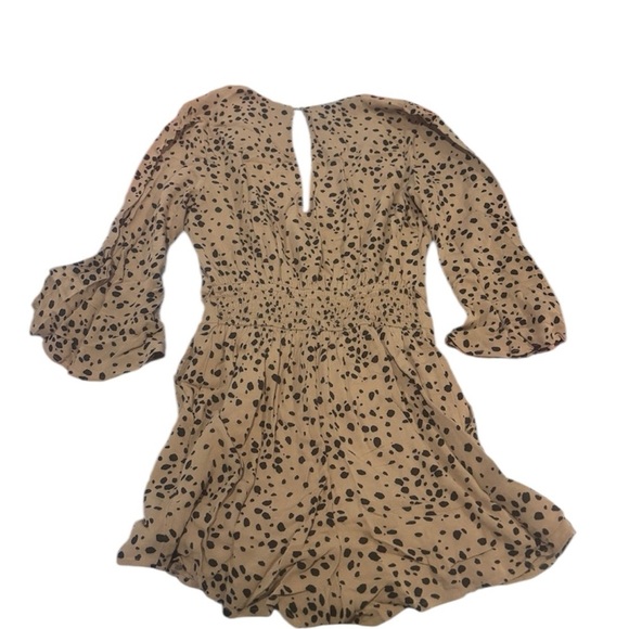 Abercrombie & Fitch Animal Print Bell Sleeve V-Neck Romper M Waist Belt Smocking - Picture 4 of 5